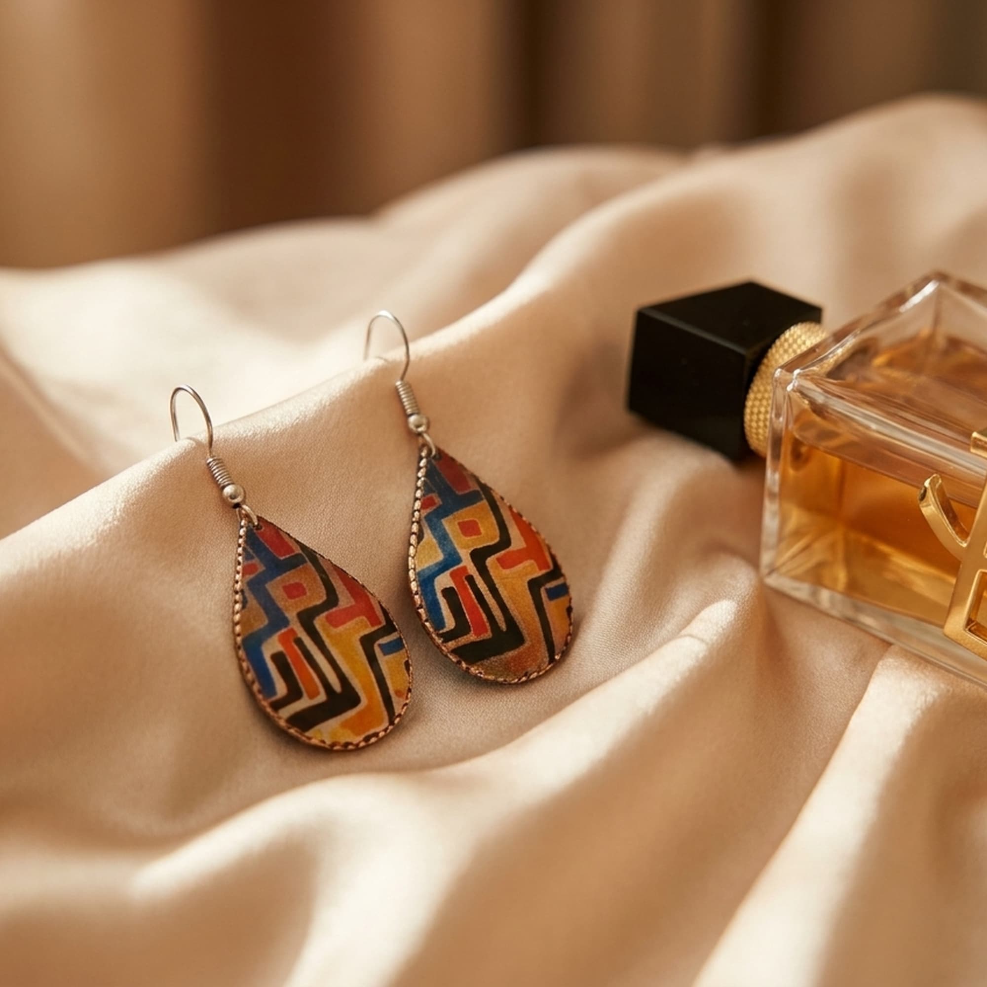 El Dövme Bakır Kilim Küpe